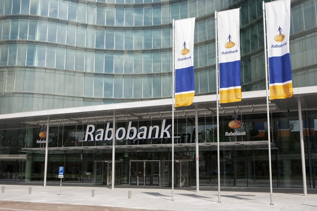 Rabobank adviseert winkeliers: ''Voorkom contante betalingen''