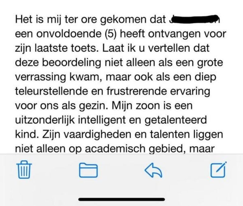 Vader schrijft boze mail nadat zijn kind onvoldoende scoort bij wiskunde: ''Kan niet''