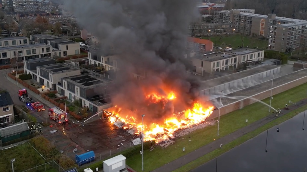 brand en explosies in friesland